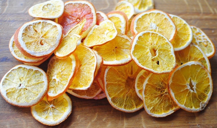 Цитрусовое настроение: как красиво засушить апельсин для декора и еды