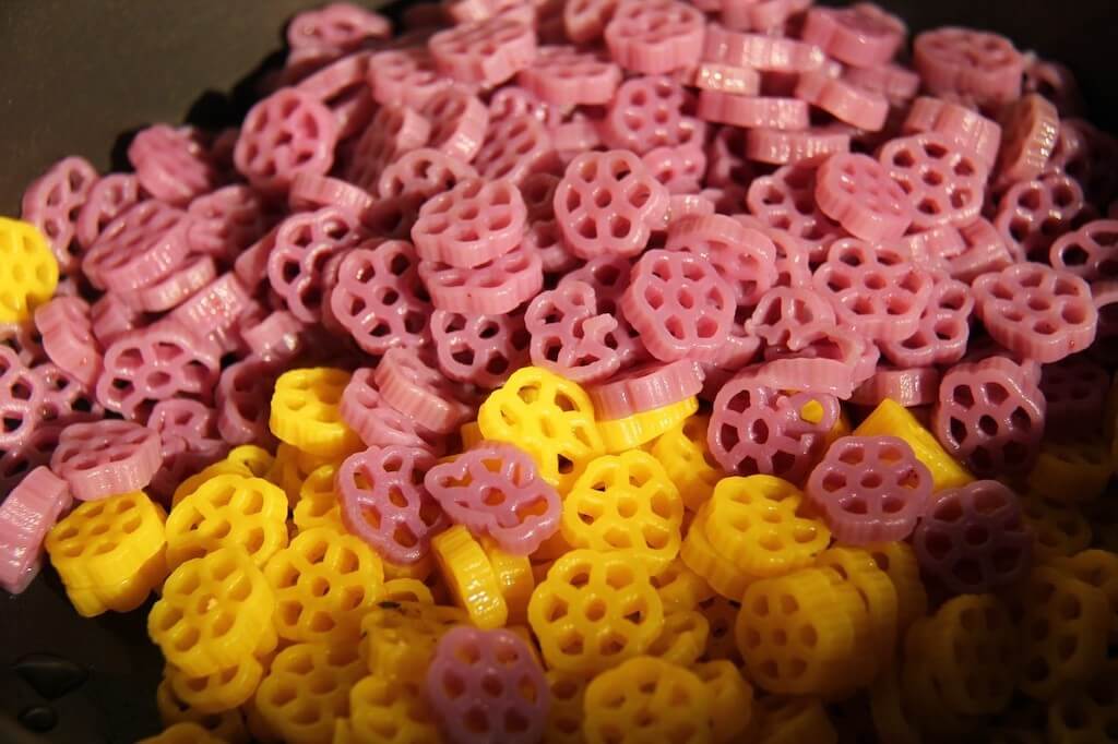 Поделки из макаронных изделий своими руками: 30 пошаговых мастер-классов