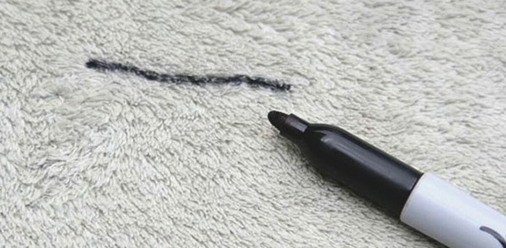 Как в домашних условиях почистить ковер (палас): лучшие подручные средства