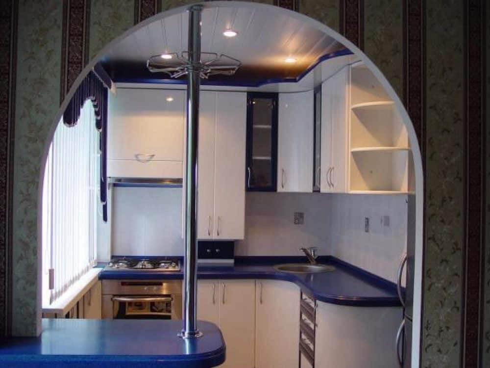 Угловая кухня с барной стойкой: выбор мебели, планировка и дизайн