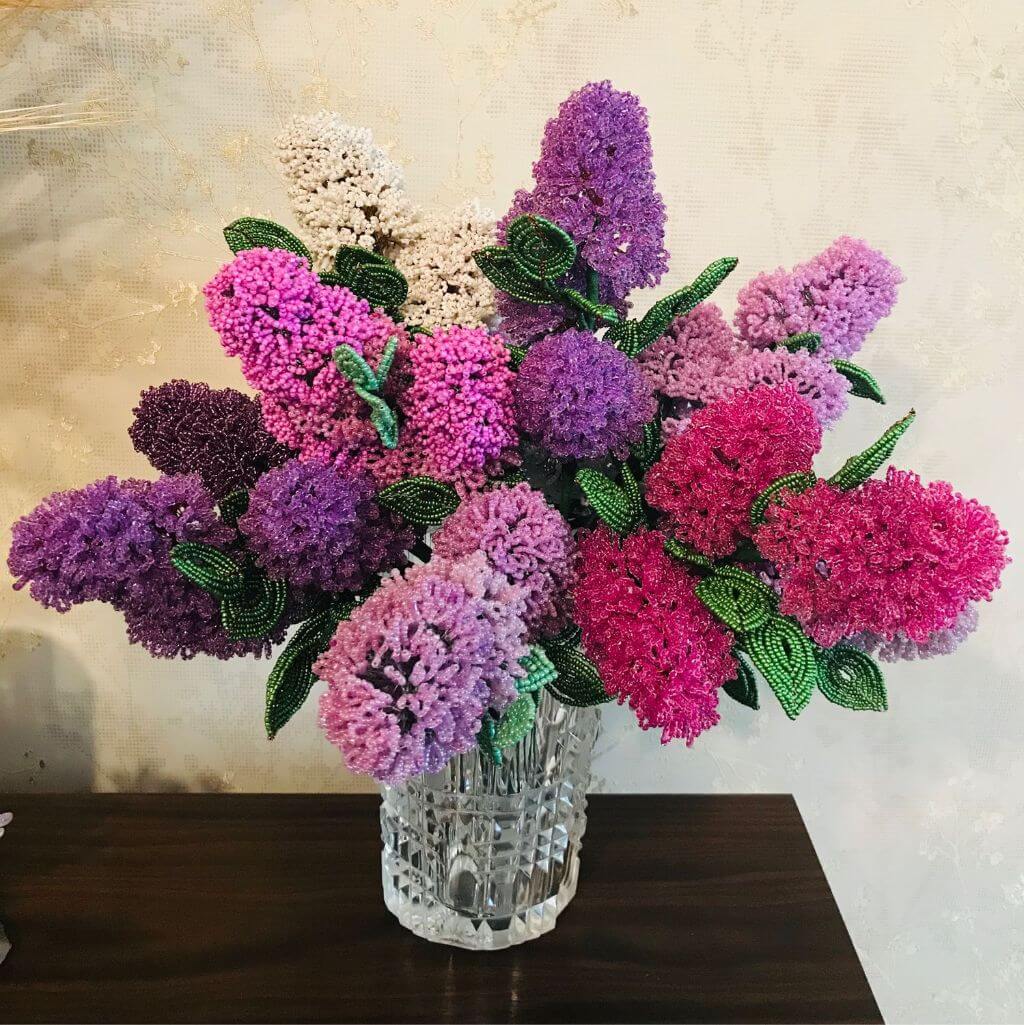 Что поставить в вазу, кроме цветов: 35 идей с фото в интерьере