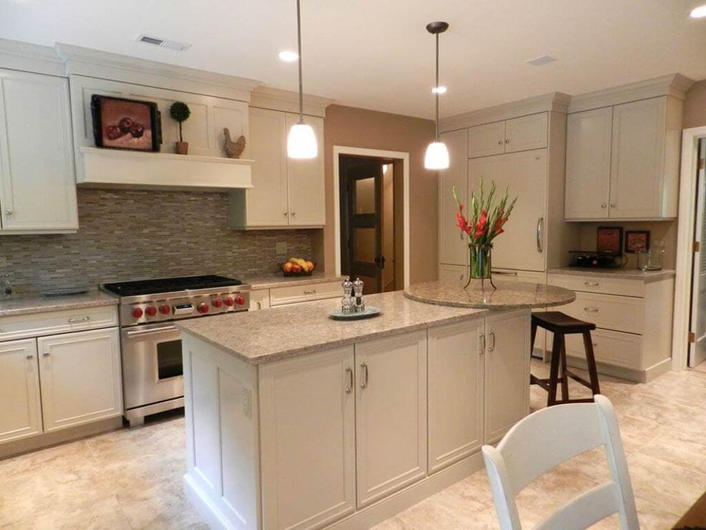 Кухня в бежевых тонах: дизайн интерьера, фото реальных объектов