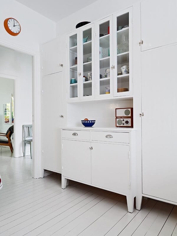 Буфет в интерьере кухни: варианты дизайна (135 фото)