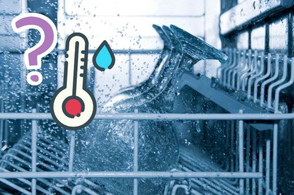 Почему на посуде остается белый налет после посудомойки: в чем причина, что делать, как убрать