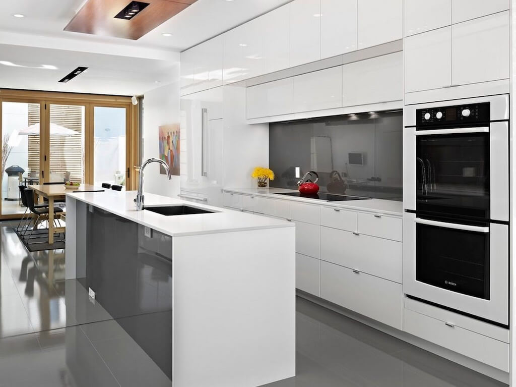 Кухня в стиле хай-тек — четкие советы по ремонту и дизайну (35 фото красивой и полезной геометрии в интерьере)