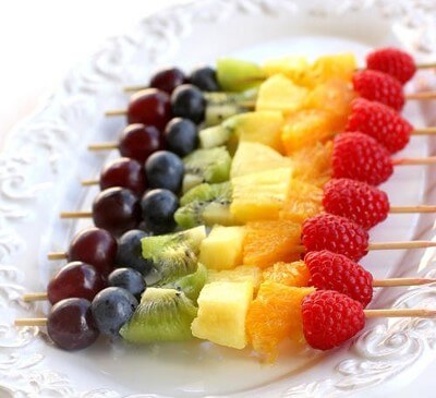 25 вкусных и красивых идей для детского праздничного стола: часть 1