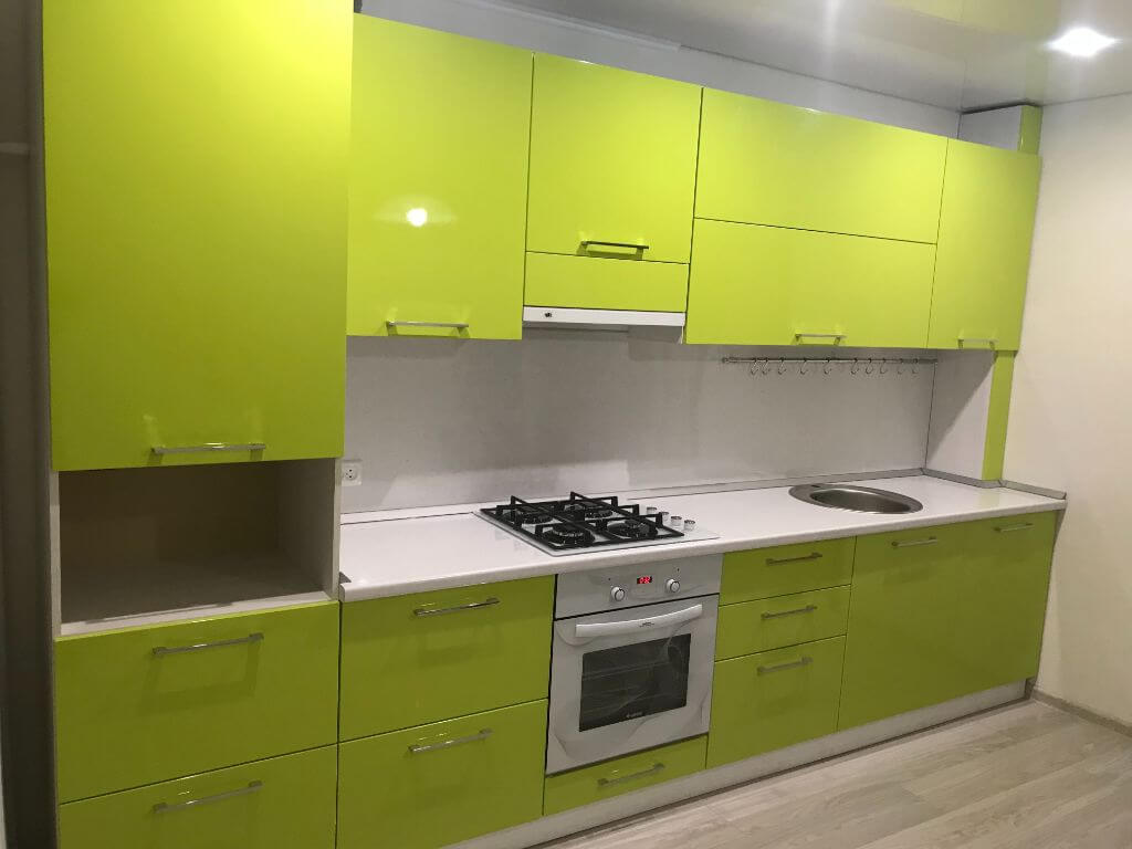 Стильно и смело: дизайн интерьера салатовой кухни (95 фото)