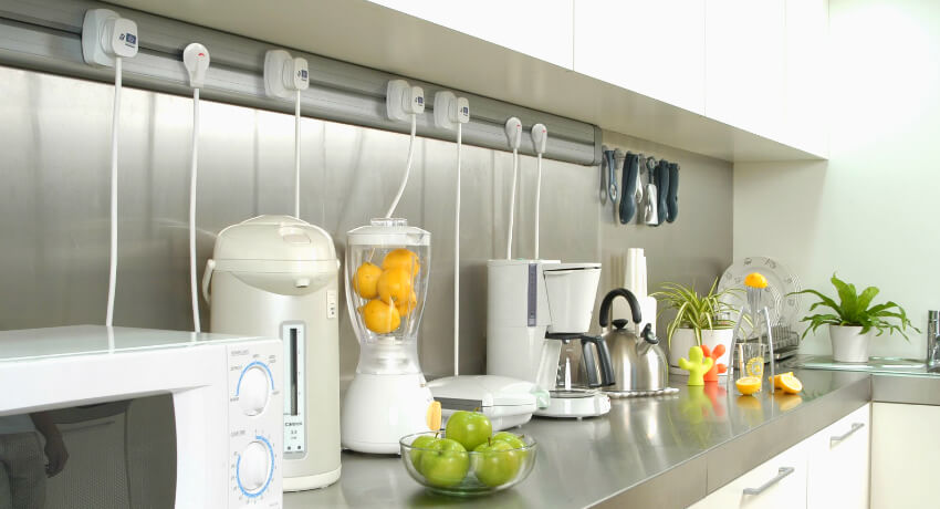 Где делать розетки на кухне — схемы расположения под технику с высотой, расстоянием, размерами