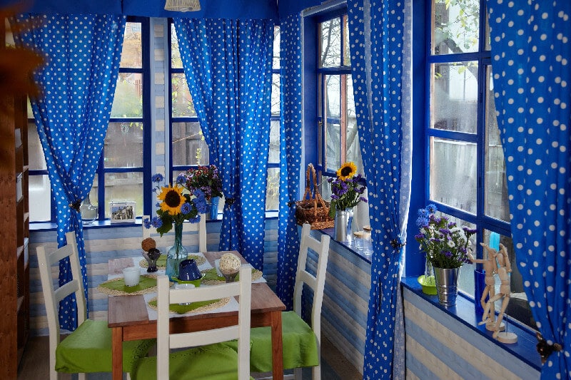 Дизайн кухни в стиле гжель в квартире и частном доме (114 фото интерьеров)