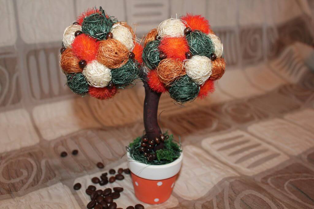 Как сделать новогодний топиарий своими руками для начинающих: 50 поделок с пошаговыми инструкциями и фото