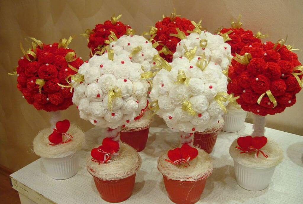 Как сделать новогодний топиарий своими руками для начинающих: 50 поделок с пошаговыми инструкциями и фото