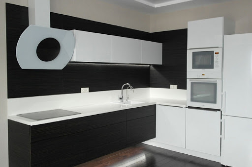 Подвесная кухня без ножек — парящая и стильная, или непрактичная и ненадежная?