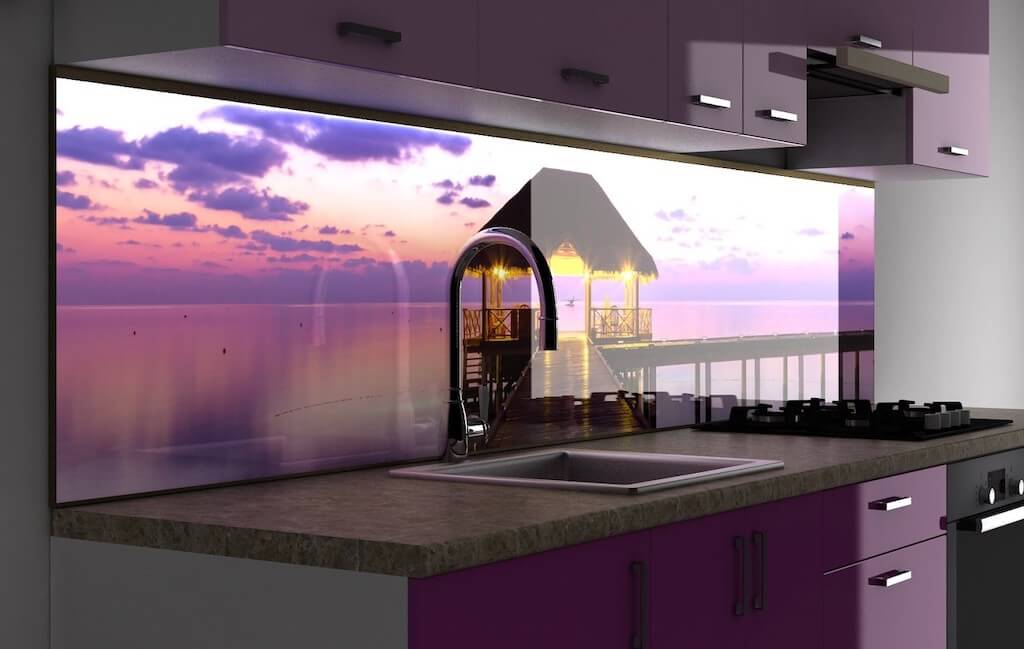 Скинали — беспроигрышный вариант добавить уникальности интерьеру: фото интересных стеклянных фартуков для кухни