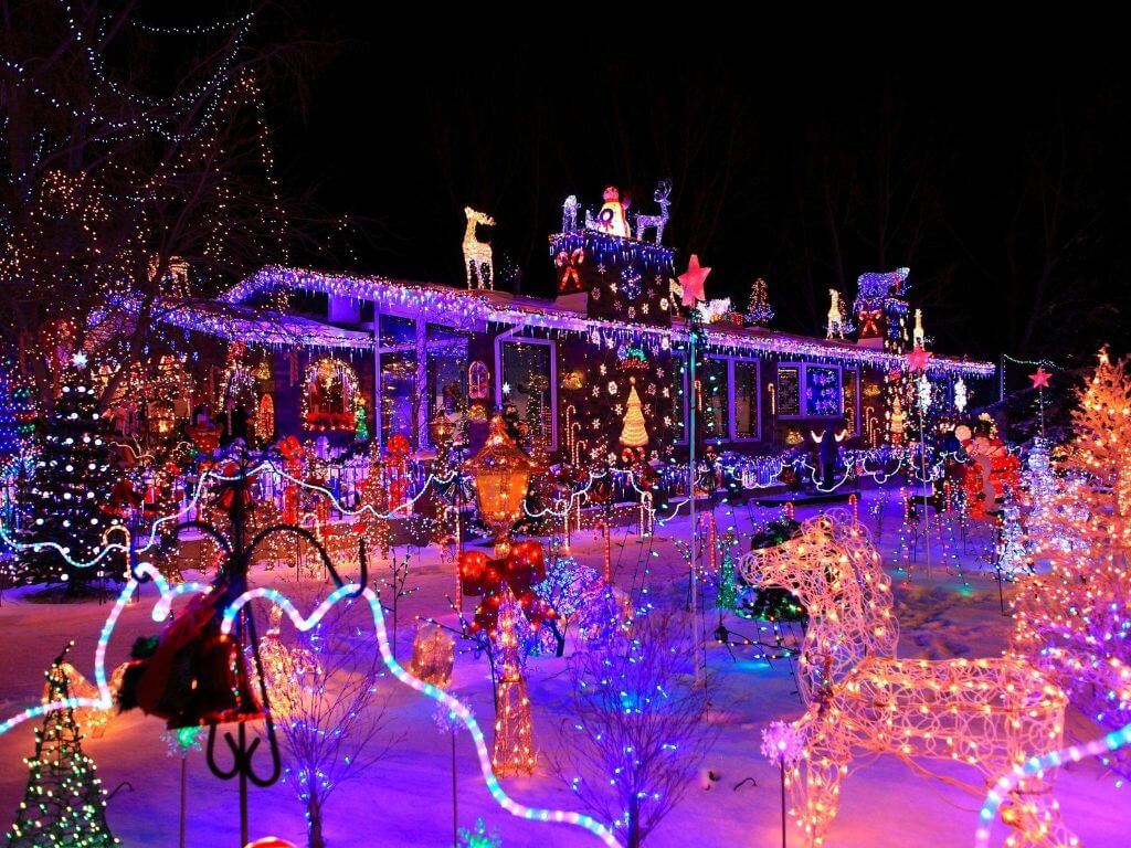 Как сделать светящиеся новогодние фигуры для улицы своими руками: мастер-класс с фото