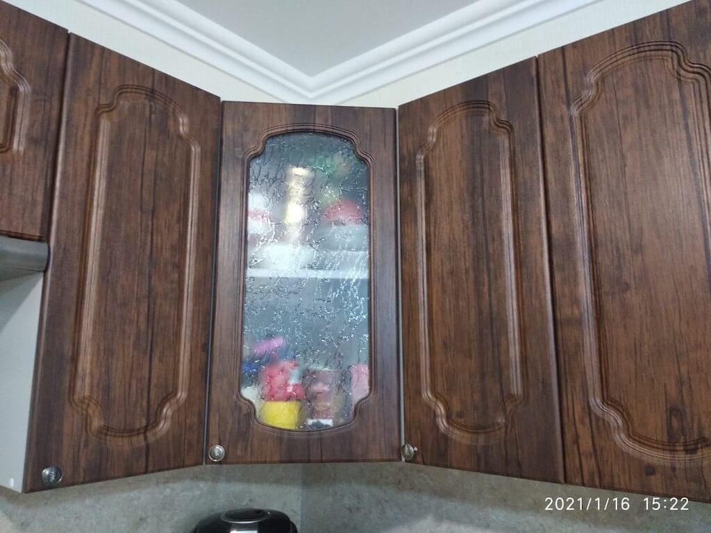 Бюджетная классическая кухня в новостройке от нашей читательницы из Краснодара