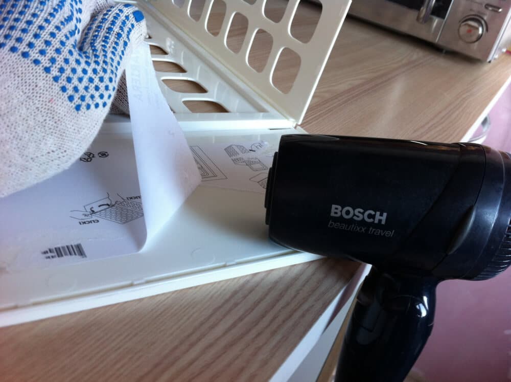 Как в домашних условиях удалить клей от самоклеящейся пленки с мебели