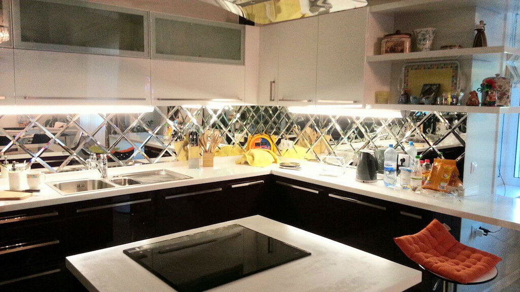 Из чего можно сделать кухонный фартук своими руками: 14 лучших идей